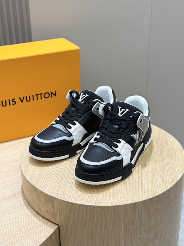 Louis Vuitton TRAINER SNEAKERS ORIGINAL VERSION-158031696