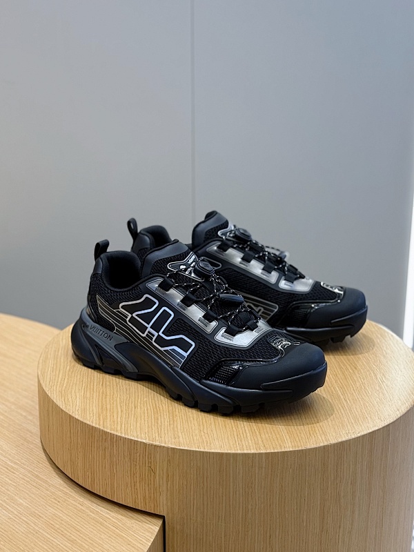 Louis Vuitton LV RUNNER TATIC SNEAKERS-190394295