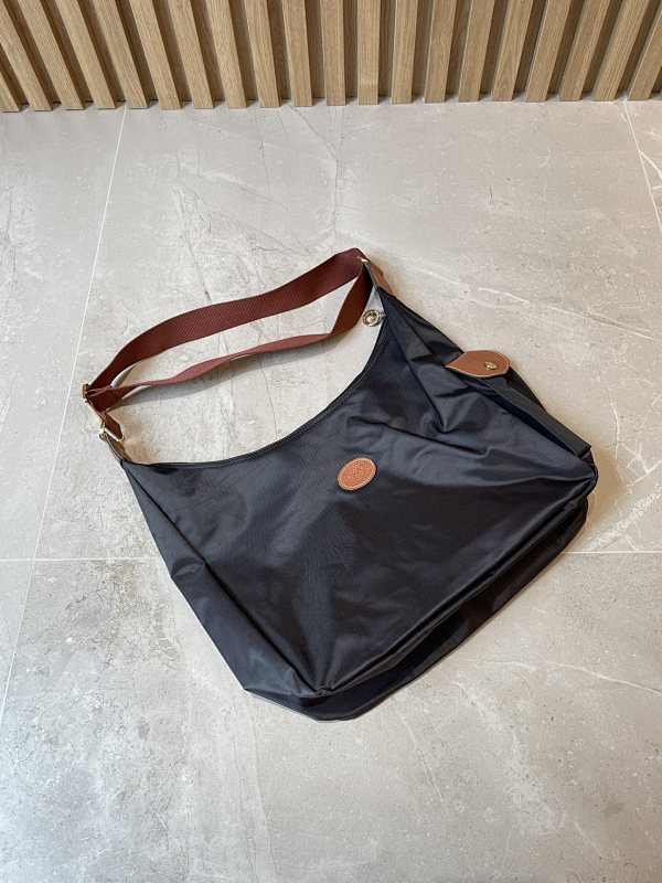 Hobo BAG-165518393