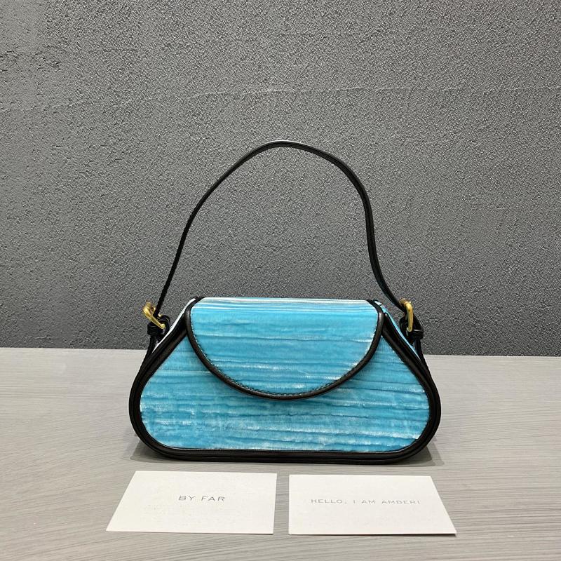 By Far MINI8861