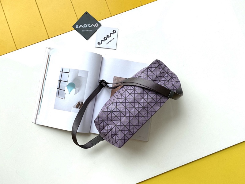 Issey Miyake BAG-136500799