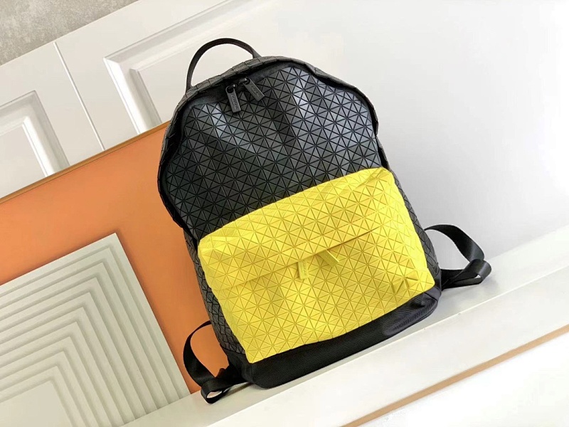 Issey Miyake kuro