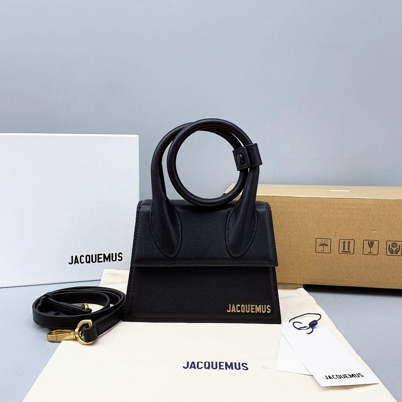 Jacquemus 2023 handle bag