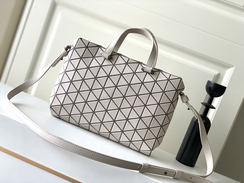 Issey Miyake BAG-115345427