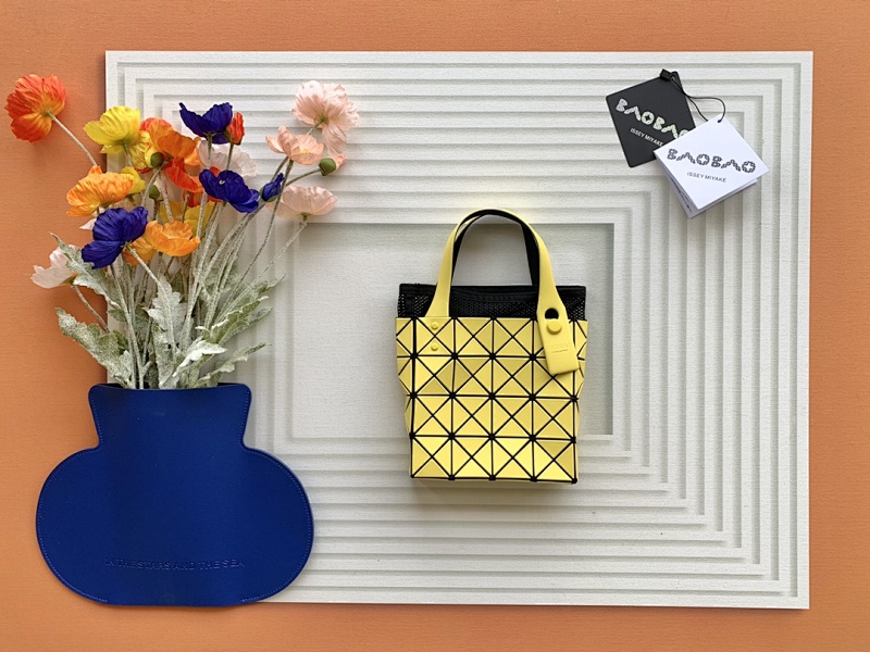 Issey Miyake BAG-140741538