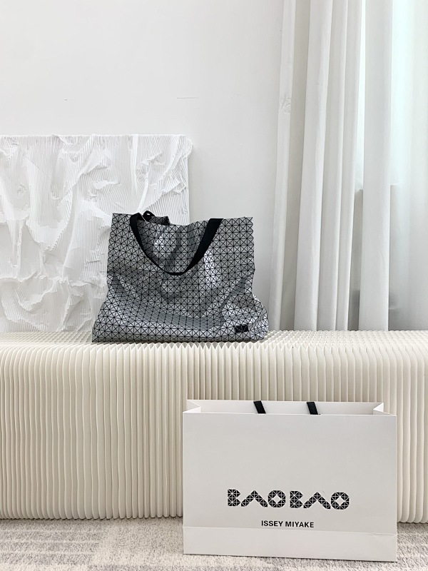 Issey Miyake tote