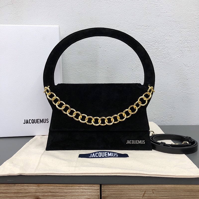 JACQUEMUS2100