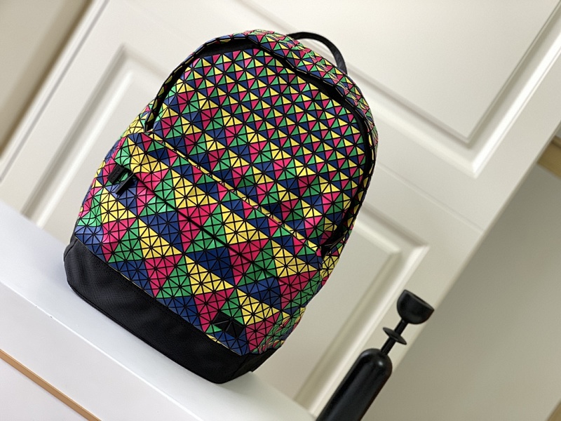 Issey Miyake MI-115491462