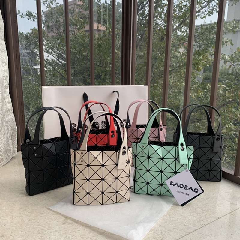 Issey Miyake BAG-123285706
