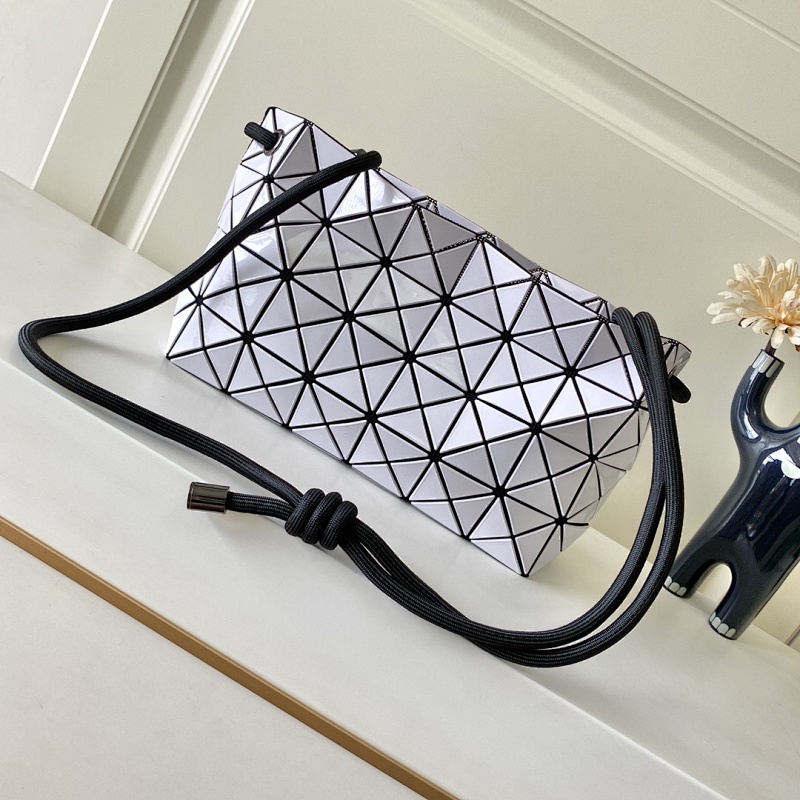 Issey Miyake BAG-147315252