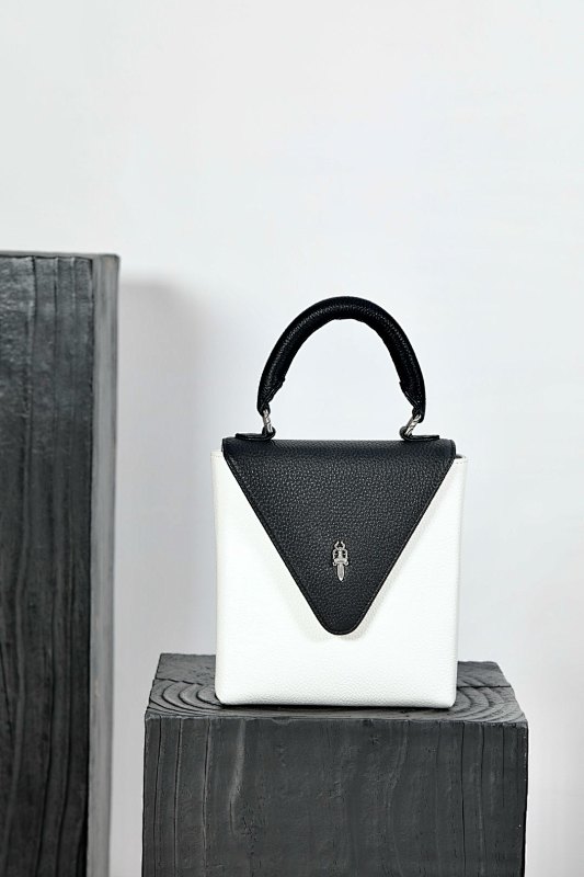 Chrome Hearts BAG-183588512