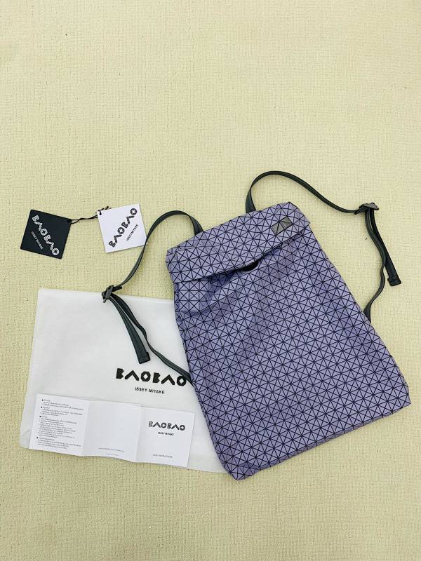 Issey Miyake BAG-113610551