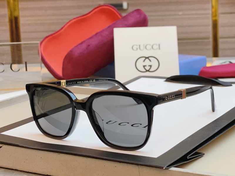 Gucci GG1493S