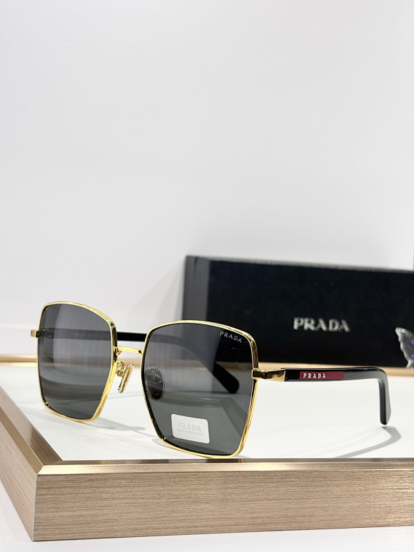 Prada SPRA69S