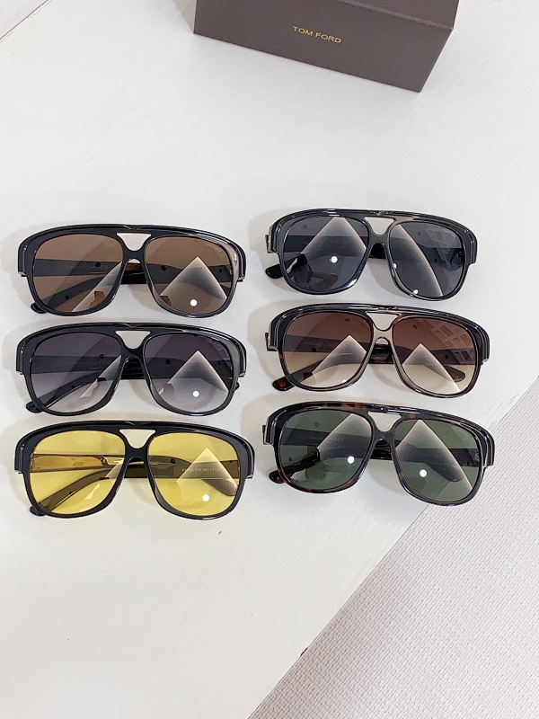 Tom ford FT1103