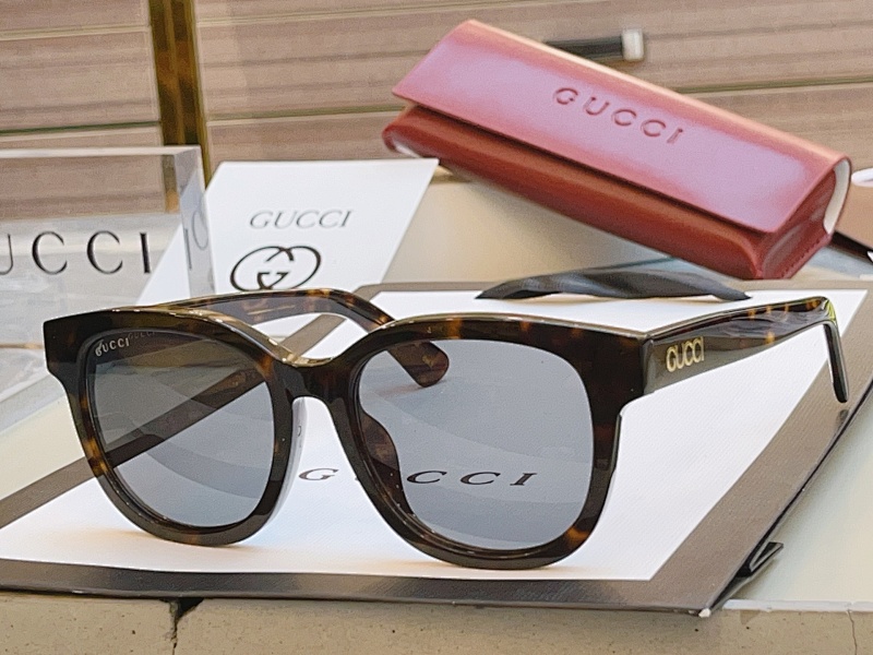 Gucci GG1797SK