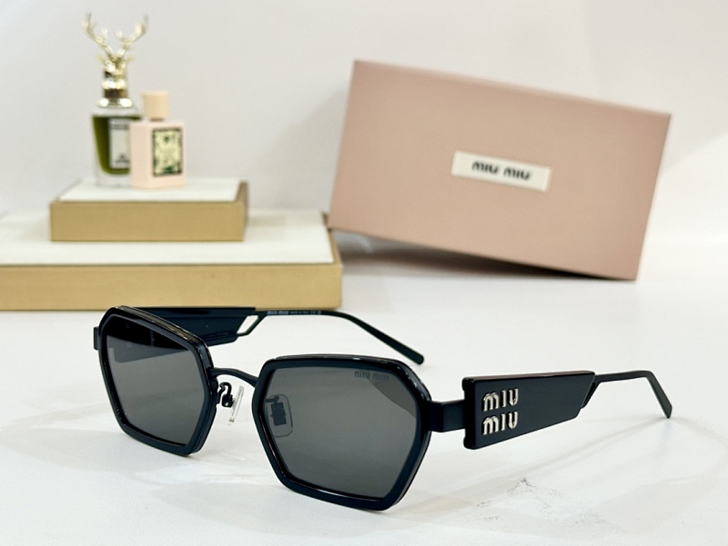Miumiu SMU61WS