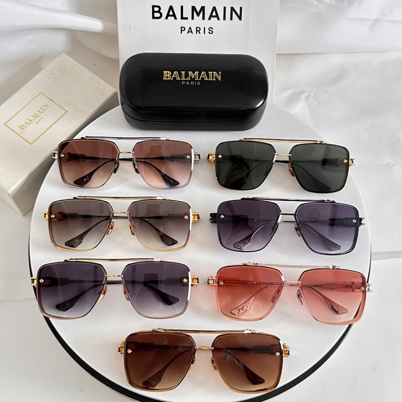sunglasses。