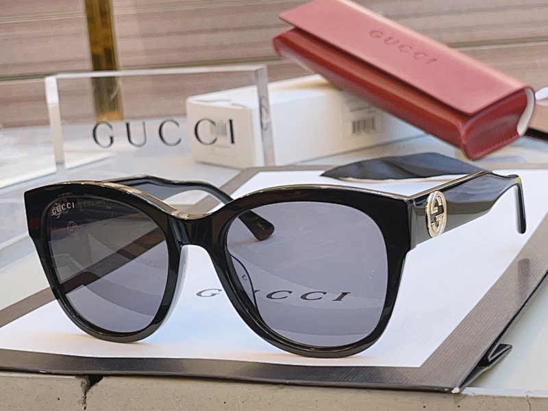 Gucci GG1866SK