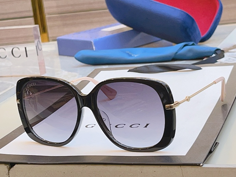 Gucci GG0511S