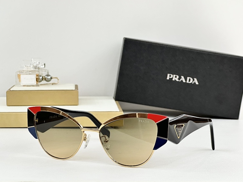 Prada PR121