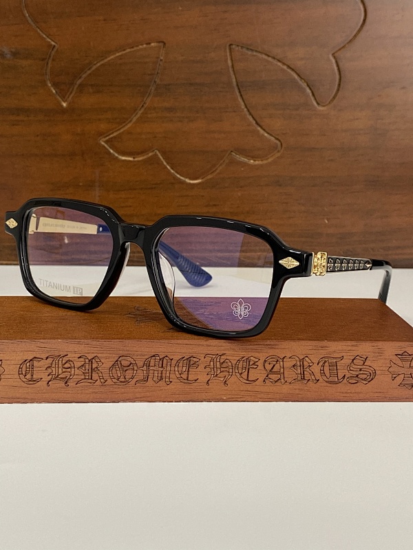 sunglasses。