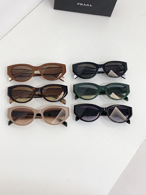 Prada PR33S