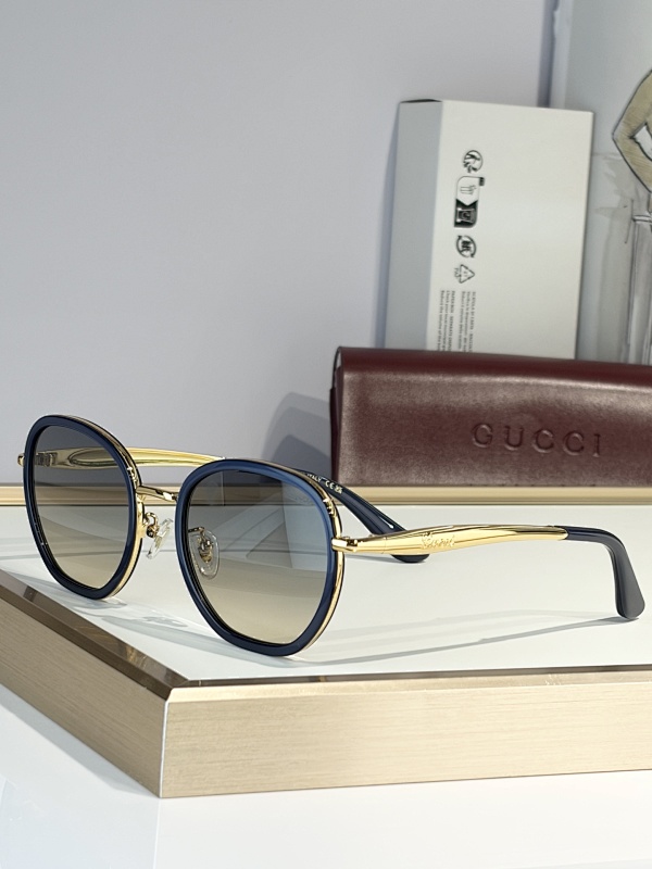 Gucci GG1561S