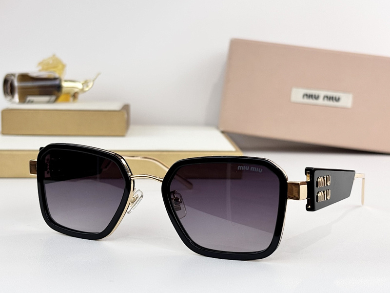 Miumiu SMU64WS