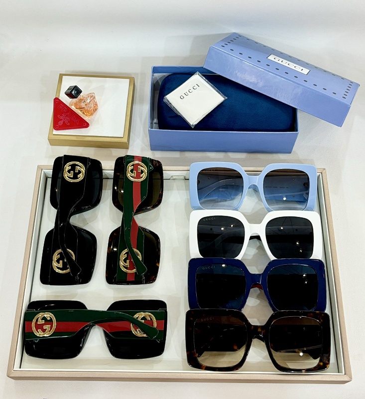 Gucci GG1330S
