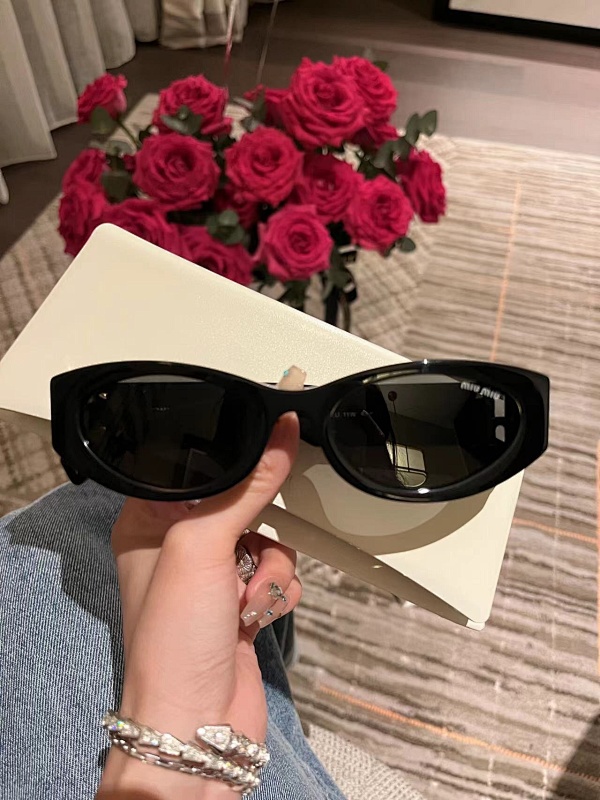 Miumiu P360 Miu