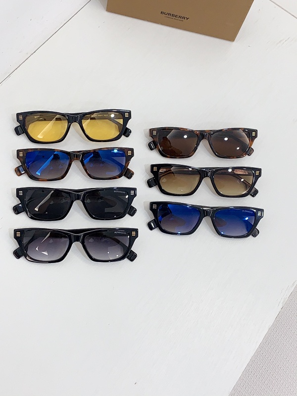 Burberry BE4357