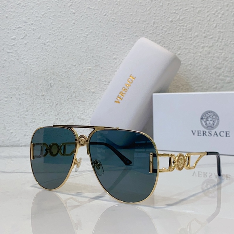 sunglasses。