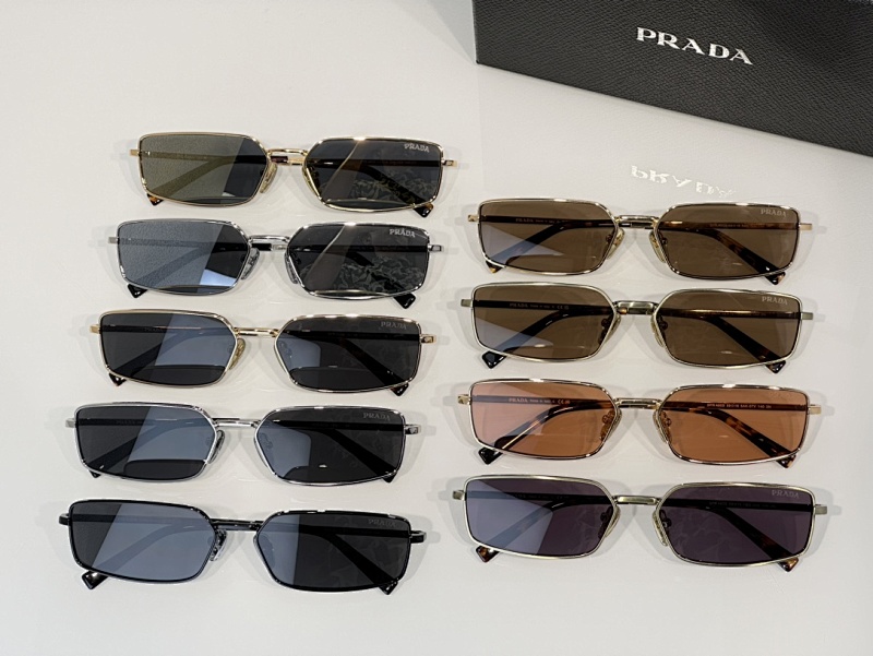 sunglasses。