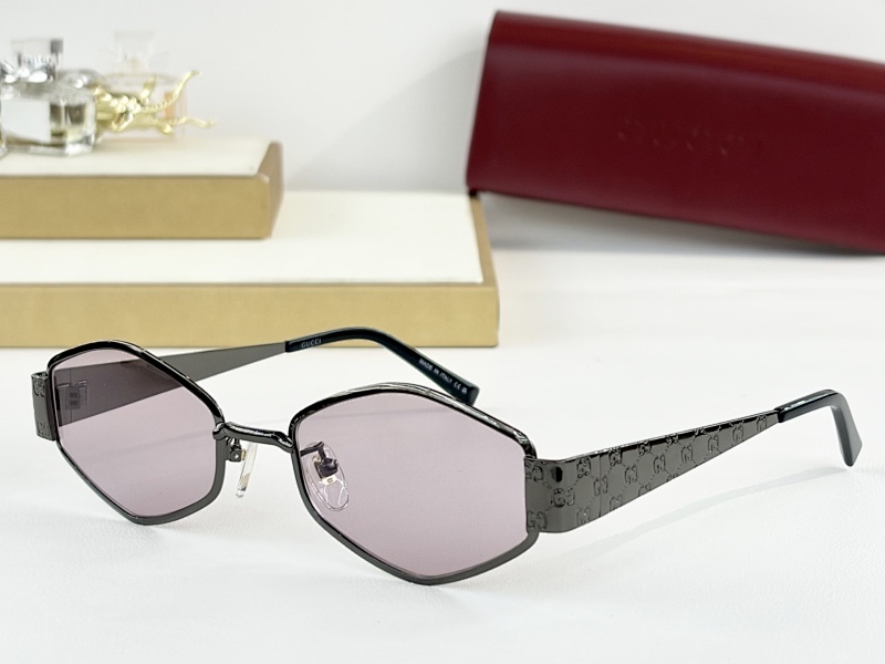 Gucci GG2032K