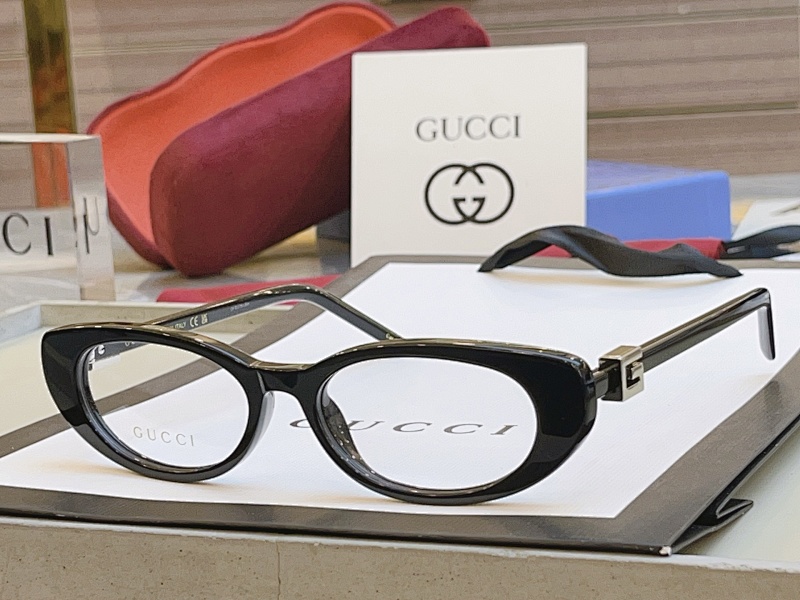 Gucci GG1680S