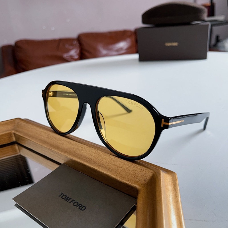 Tom ford FT1047-P-168469925