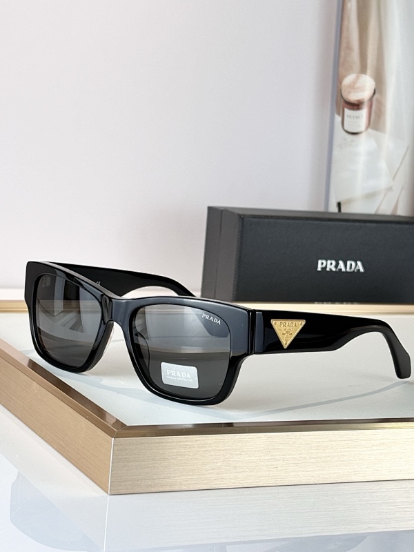 Prada SPR82ZS
