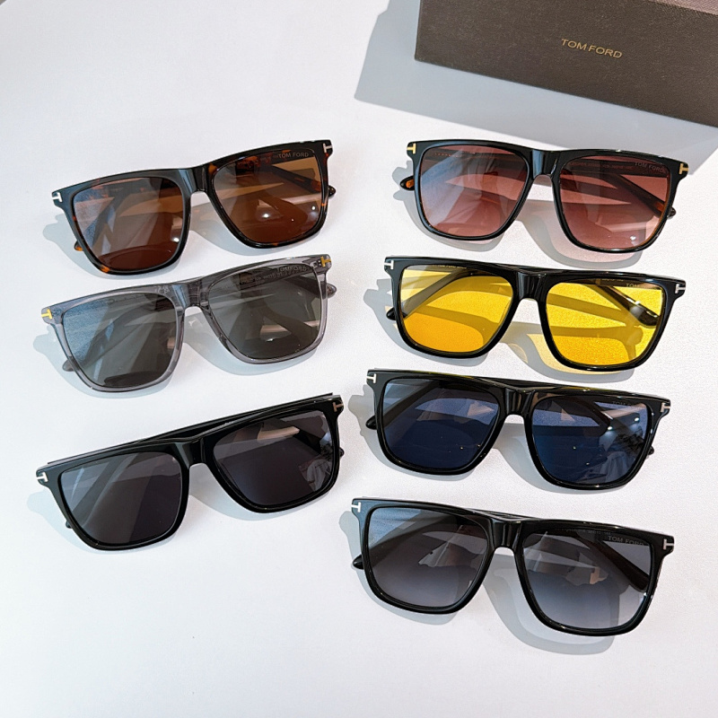Tom ford FT0832-232517326