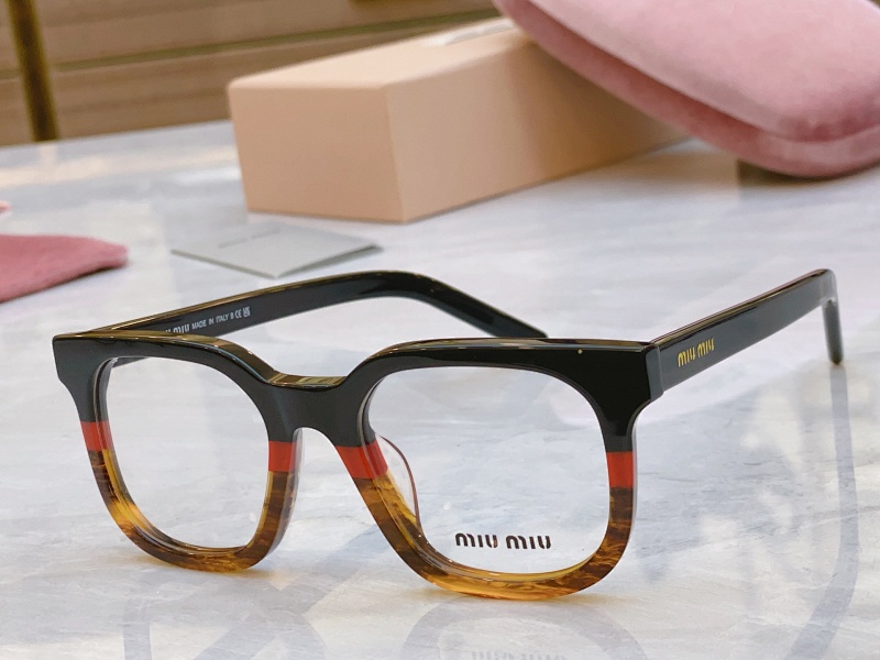 Miumiu SMU06XV