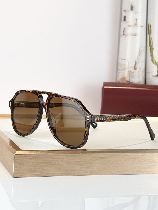 Gucci GG1042S-226588093