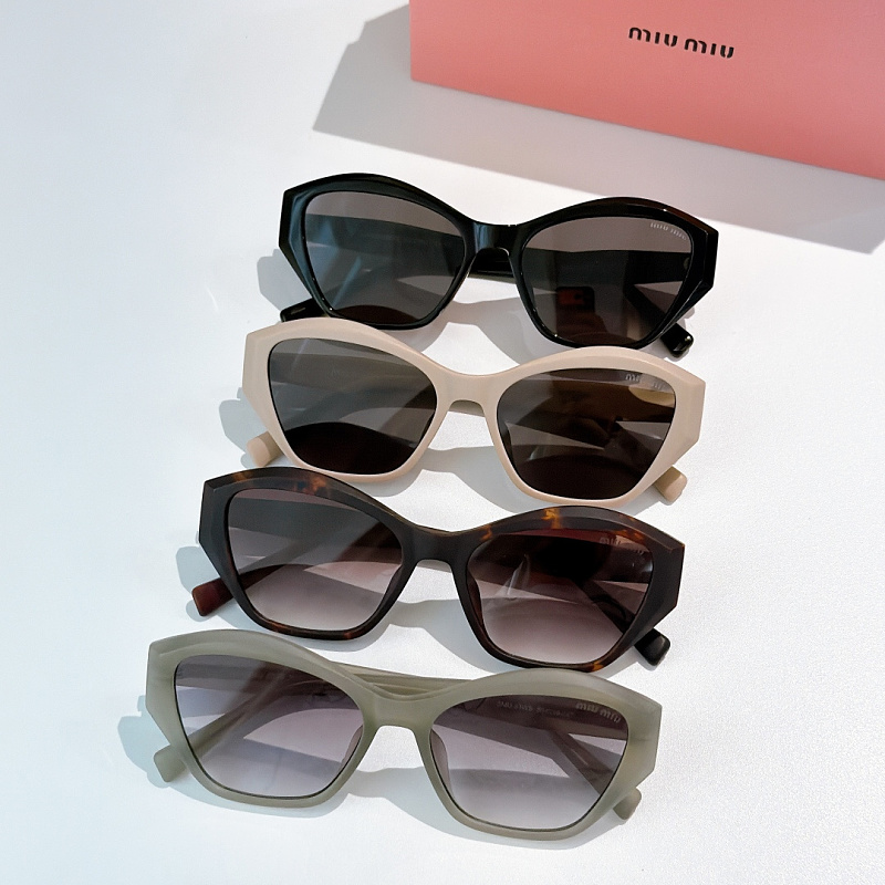 Miumiu SMU33WS