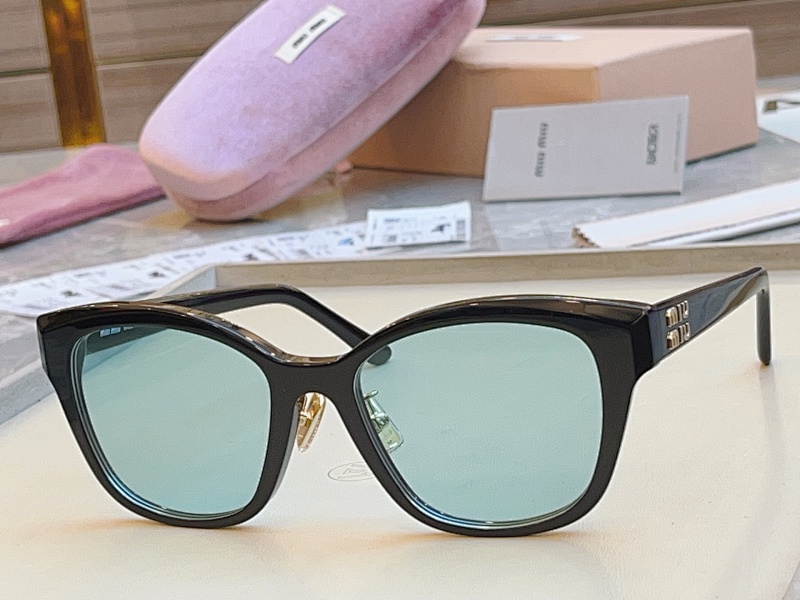Miumiu SMU01Z