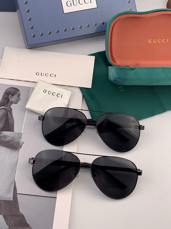 Gucci P280 G7287