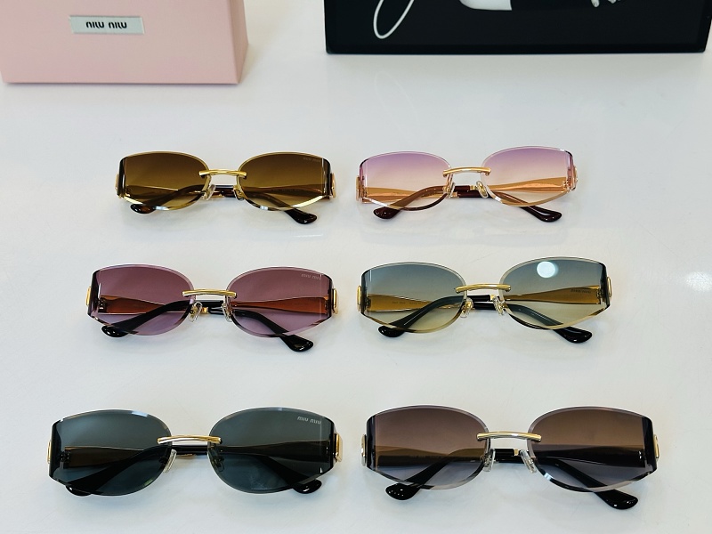 Miumiu MU8065