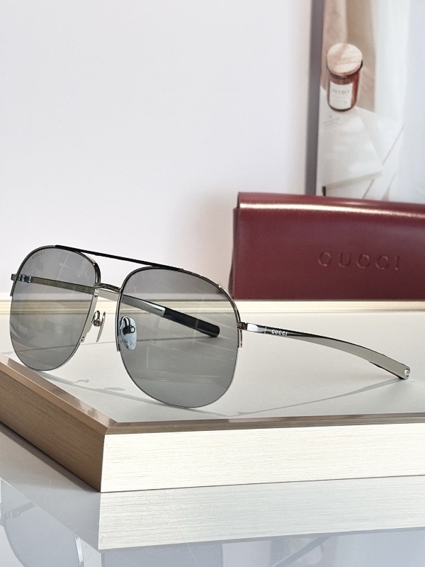 Gucci GG2165S