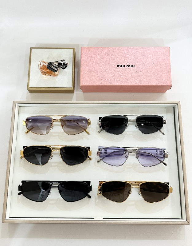 Miumiu SMU5690TS