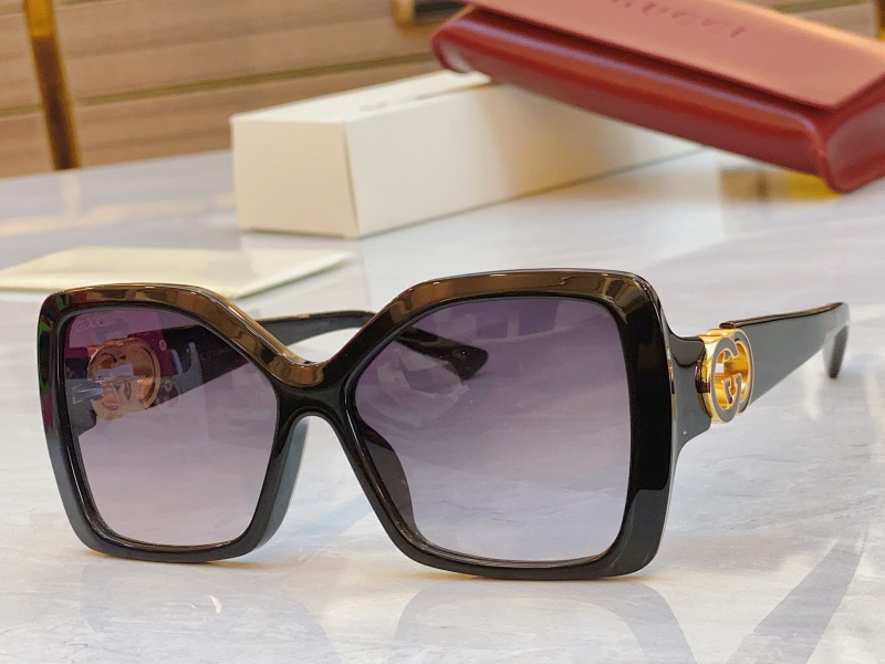 Gucci GG2015S