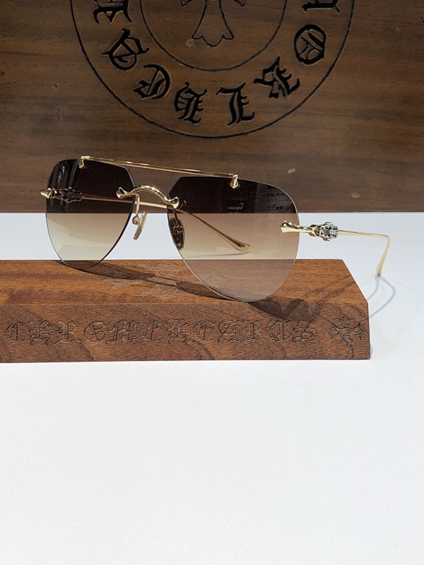 sunglasses。