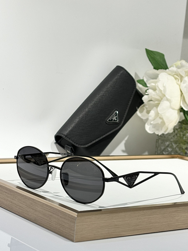 Prada SPR60Y